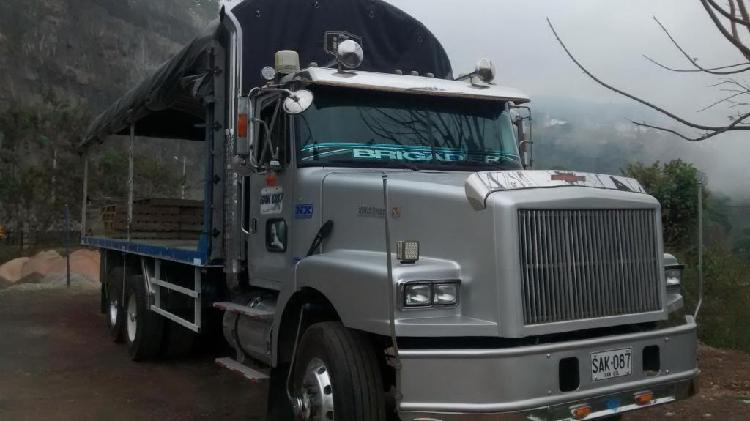 Transporte en Camión Dobletroque de 15 ton en Chuquisaca, Bolivia